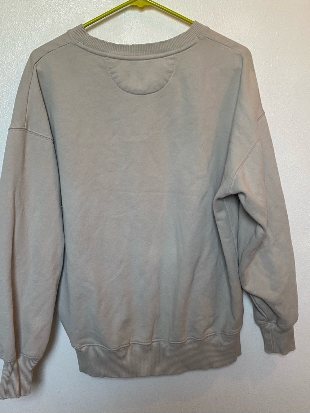 Rolling Stones Beige Oversized Crewneck Sweatshirt with Blue Band Graphic - Picture 5 of 6